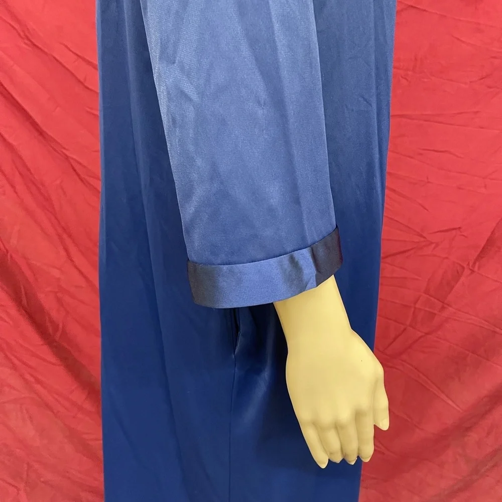 Vintage 1970’s Vanity Fair Navy applique house coat robe with pocket size medium